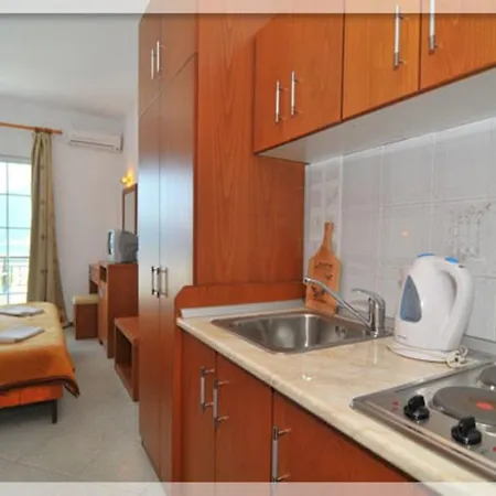 Hotel apartamentowy Emerald