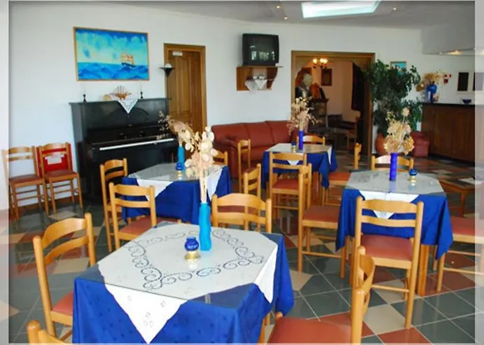 Emerald 克里斯阿穆迪亚