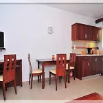 Emerald Apartahotel 2*