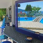 Emerald Apartahotel Chrysi Ammoudia