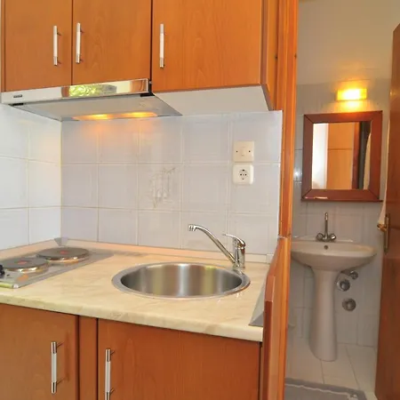 Emerald Aparthotel 2*