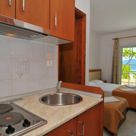 Aparthotel Emerald Chrisi Ammoudia