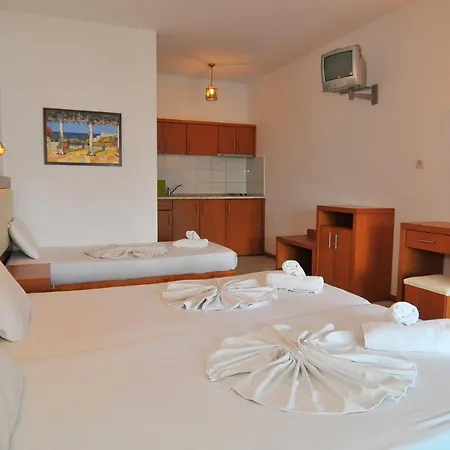 Apartahotel Emerald Chrysi Ammoudia