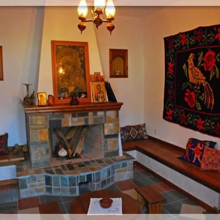 Emerald Aparthotel Chrisi Ammoudia