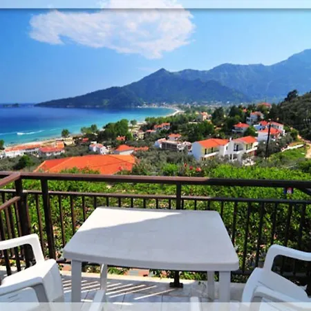 Emerald Apartahotel Chrysi Ammoudia