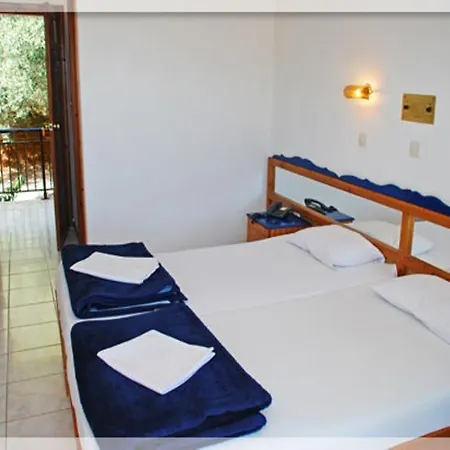 Emerald Apartahotel Chrysi Ammoudia