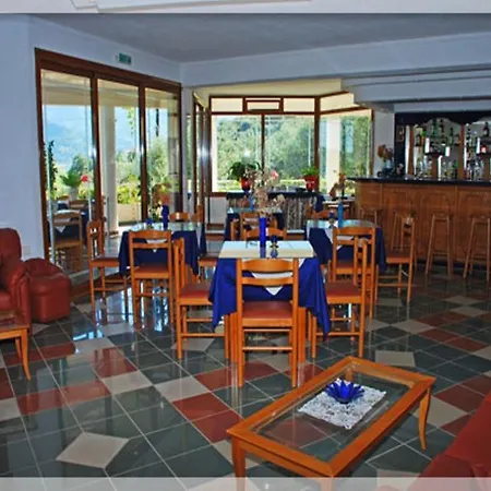 Apartahotel Emerald