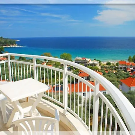 Emerald Apartahotel Chrysi Ammoudia