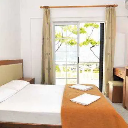 Aparthotel Emerald Chrisi Ammoudia