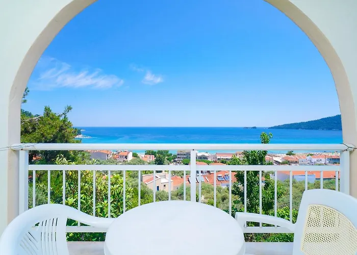 Emerald Apartahotel 2*