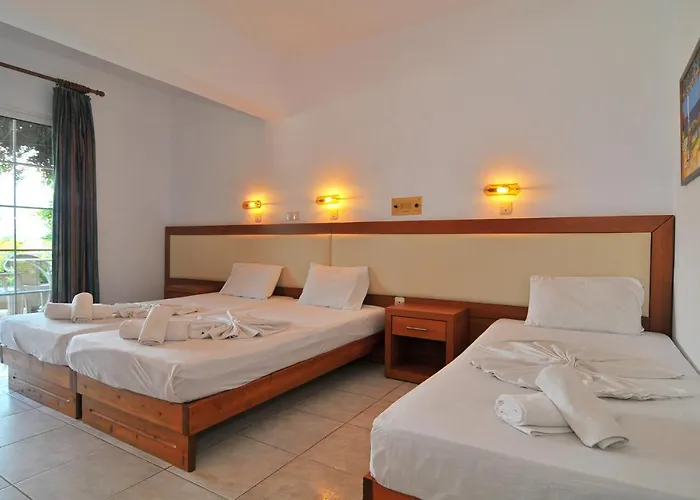 Apartahotel Emerald Chrysi Ammoudia