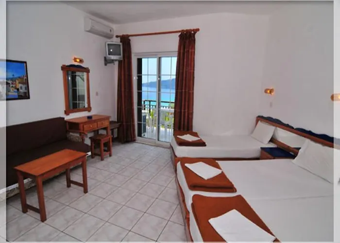 Emerald Apartahotel 2*