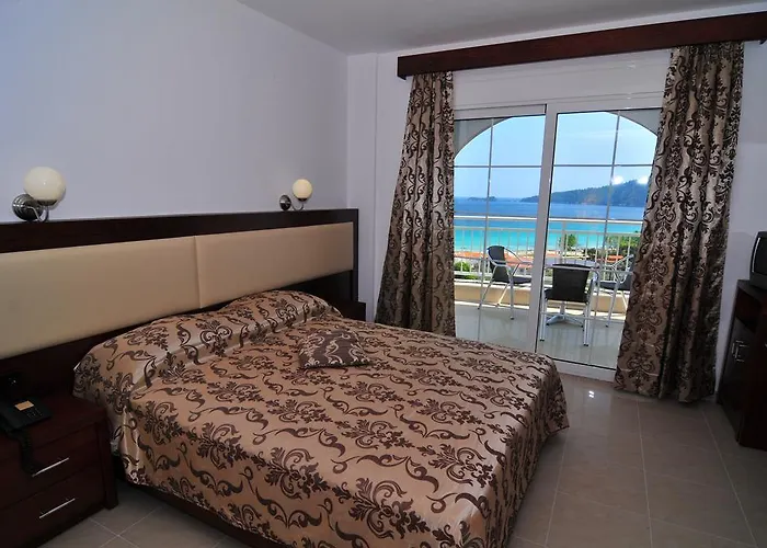 Apartahotel Emerald Chrysi Ammoudia