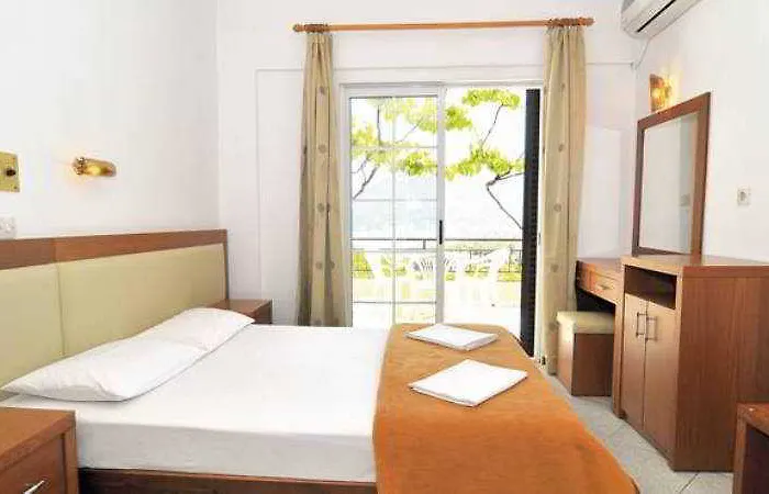 Apartahotel Emerald Chrysi Ammoudia