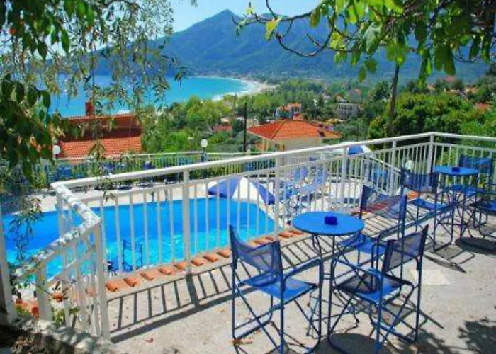 Emerald Apartahotel 2*